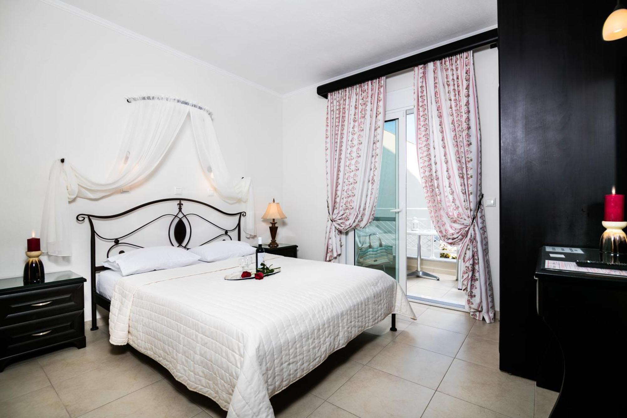 Niki Apartments Hriszí Amudiá Kültér fotó