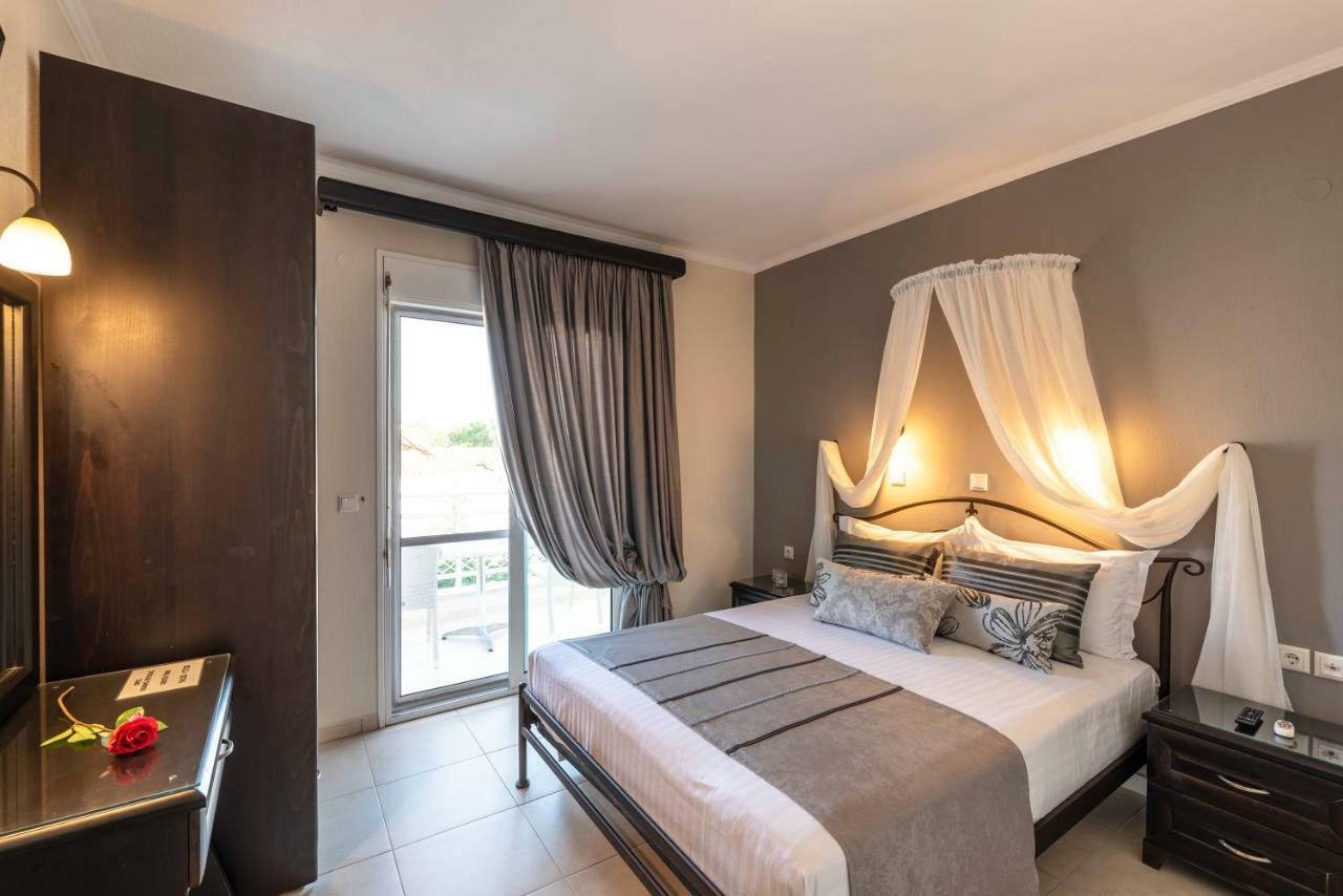 Niki Apartments Hriszí Amudiá Kültér fotó