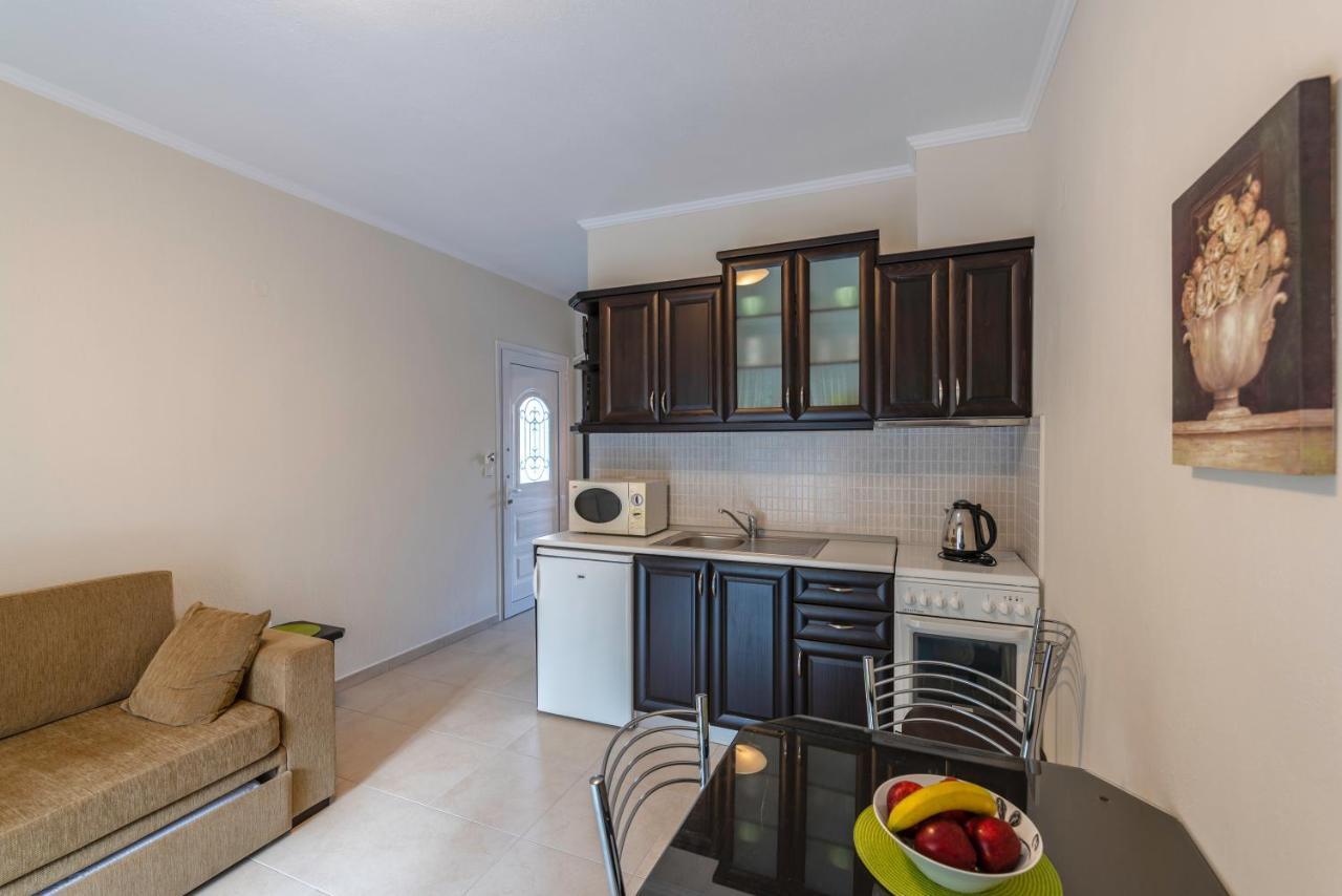 Niki Apartments Hriszí Amudiá Kültér fotó